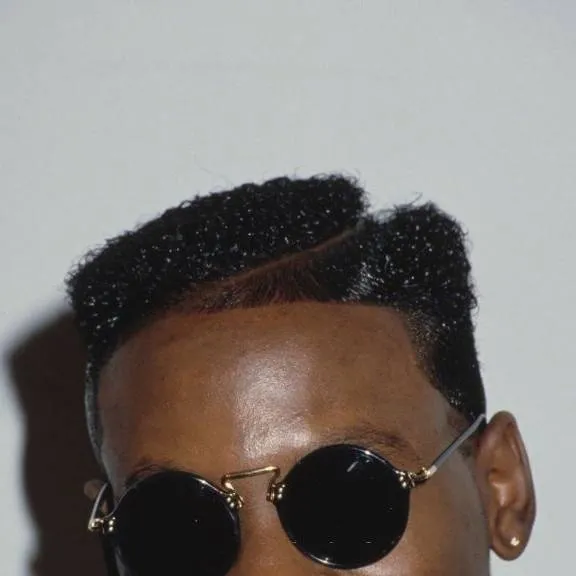 chat with ai character: Johnny Gill