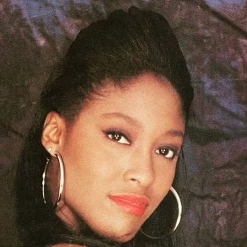 chat with ai character: Coko