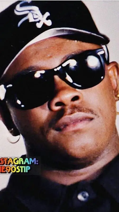 ai character: JoJo background