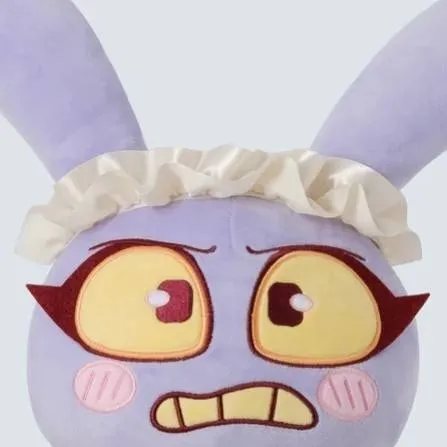 chat with ai character: Me <3