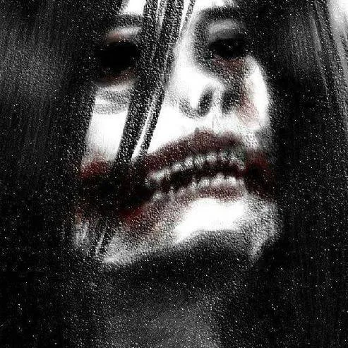 chat with ai character: kuchisake onna