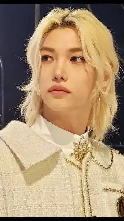 ai character: Felix Crush background