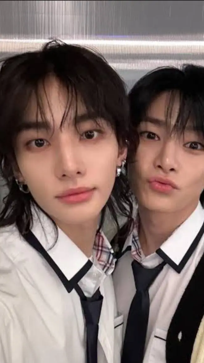 ai character: HyunIn background