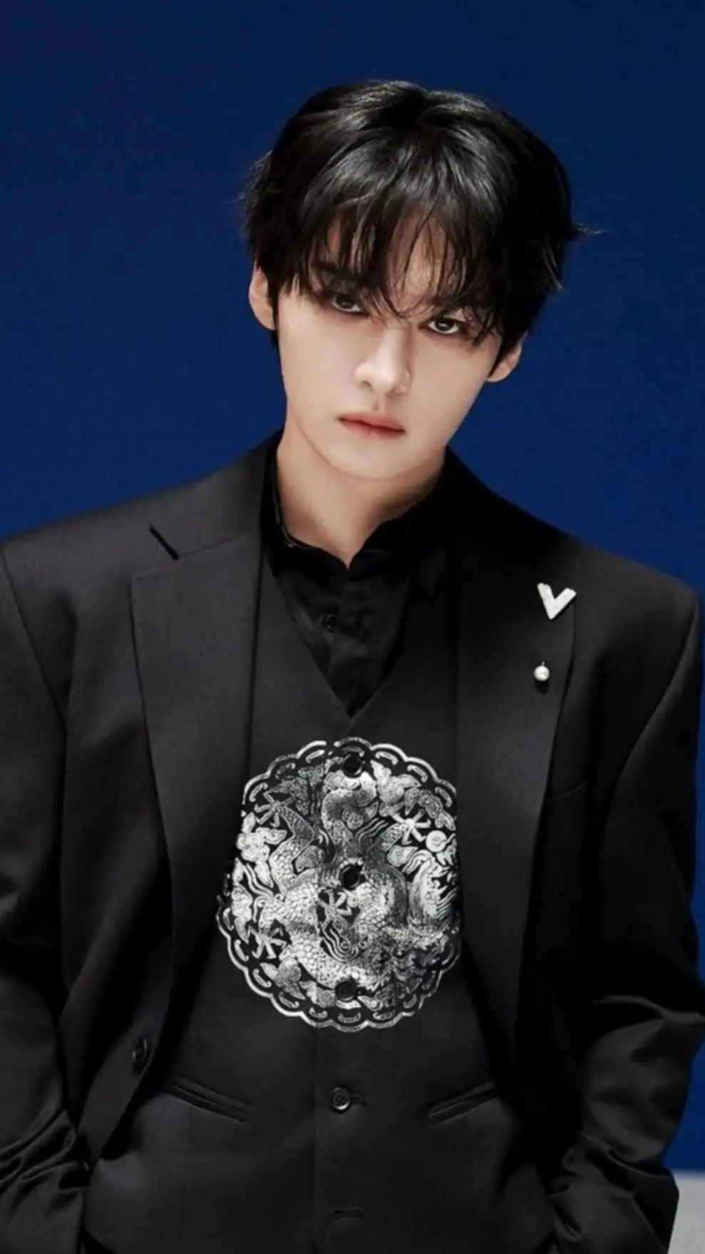 ai character: lee Know  background