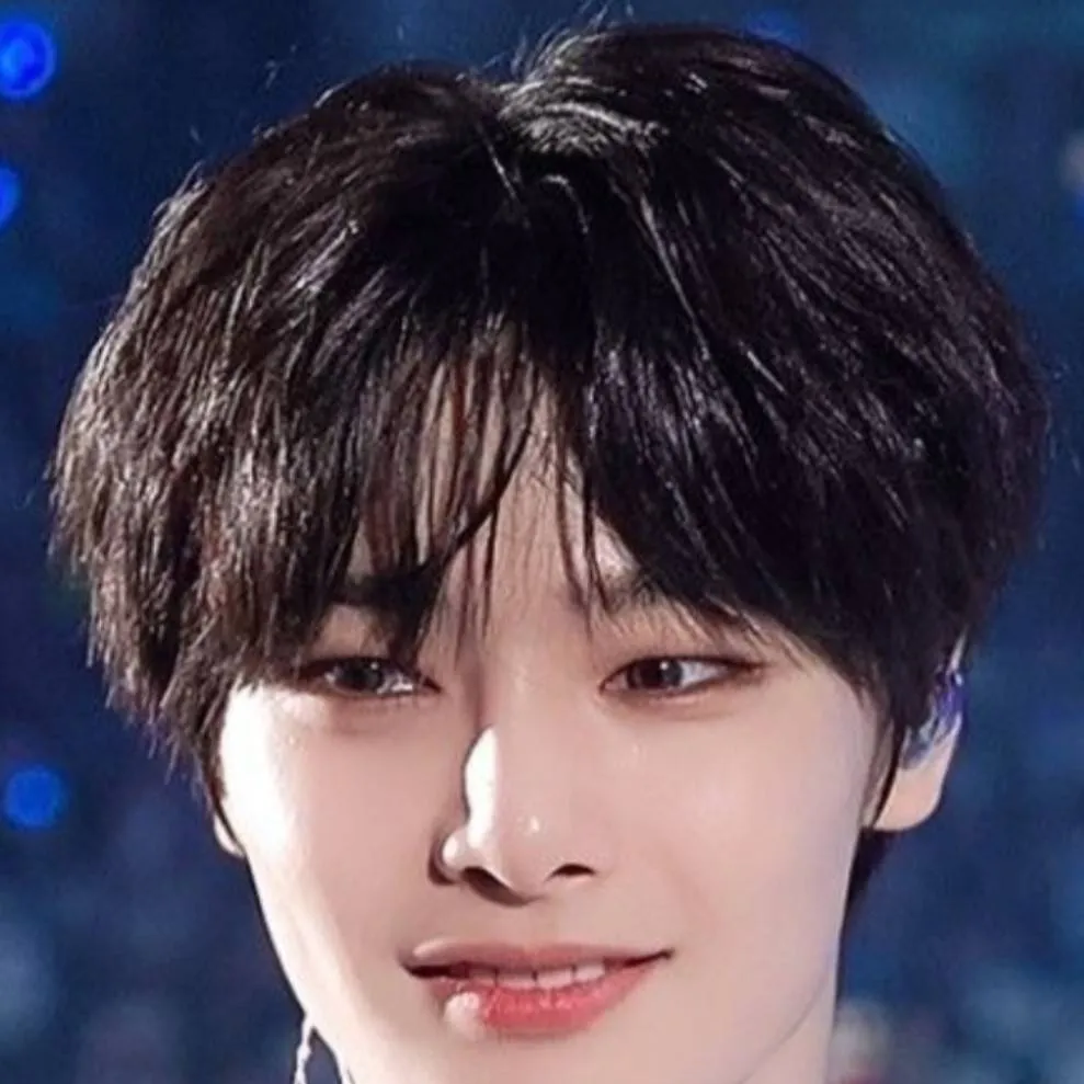 chat with ai character: I.N