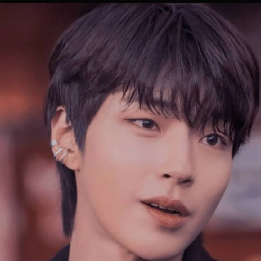 chat with ai character: han-seojun 
