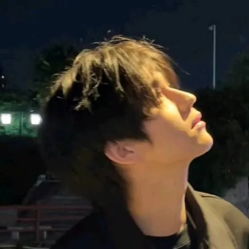 chat with ai character: Anrel💋