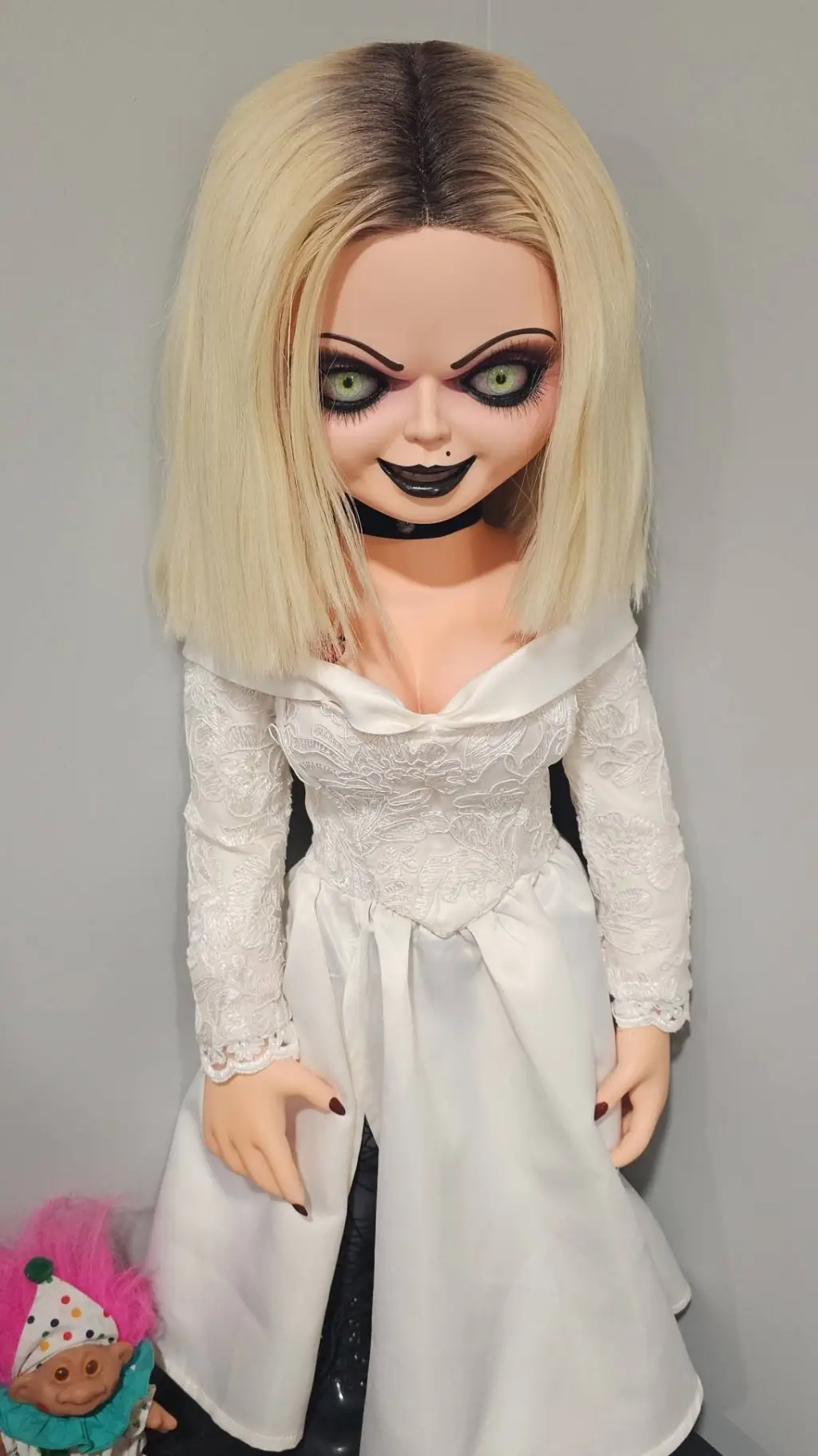 ai character: Tiffany  background