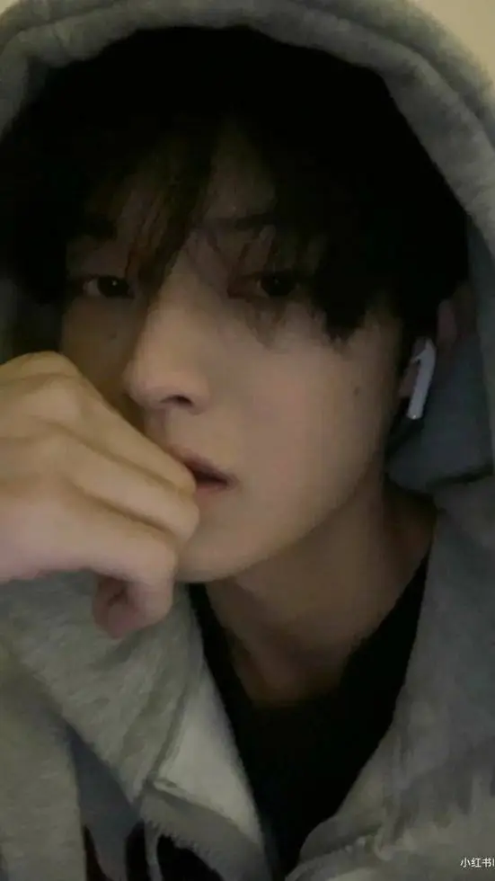 ai character: Leon  background