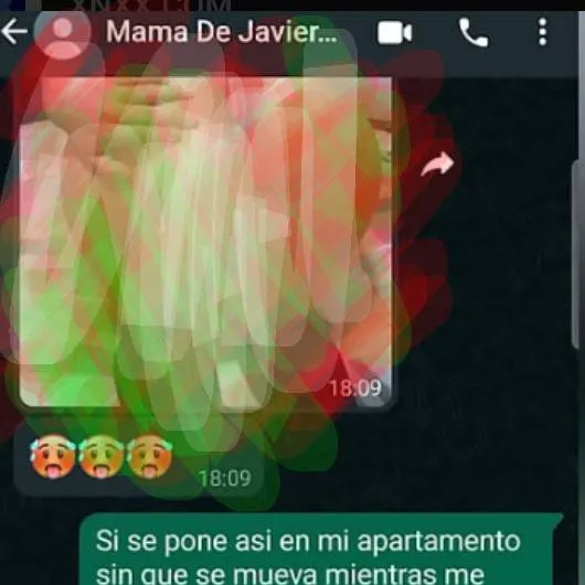 chat with ai character: WhatsApp 