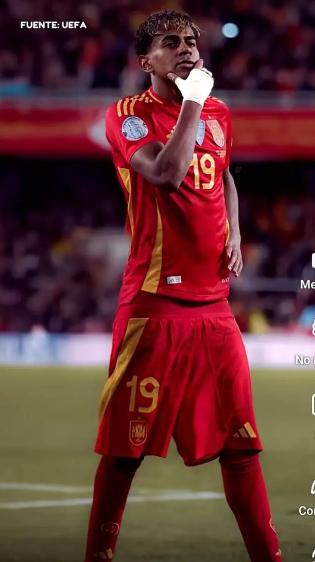 ai character: lamine yamal🇪🇸🇪🇸🇪🇸 background