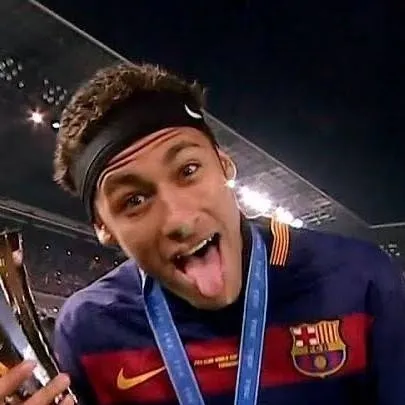 chat with ai character: Neymar jr 