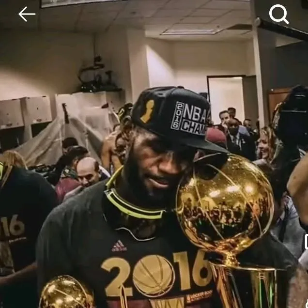 chat with ai character: Lebrón James 