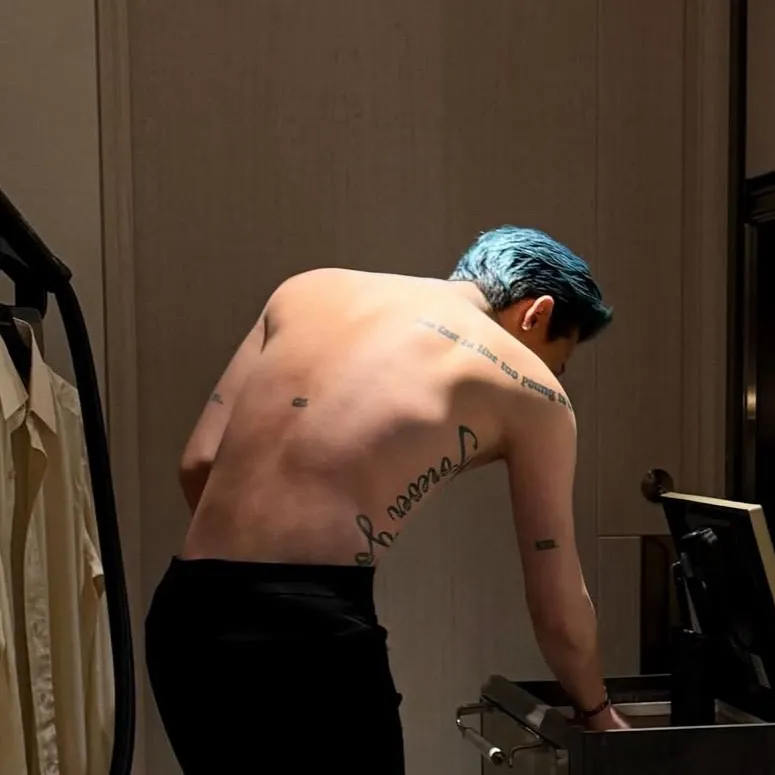 chat with ai character: g-dragon💙