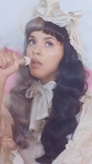 ai character: Melanie Martinez background