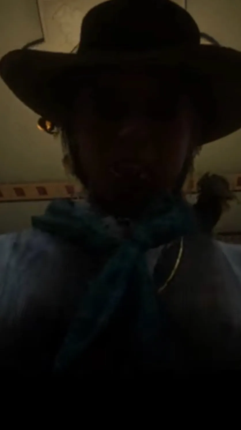 ai character: Sadie Adler background