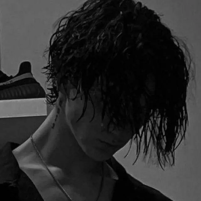 chat with ai character: Xaven 