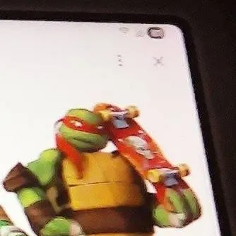chat with ai character: 2012 raph x kitty