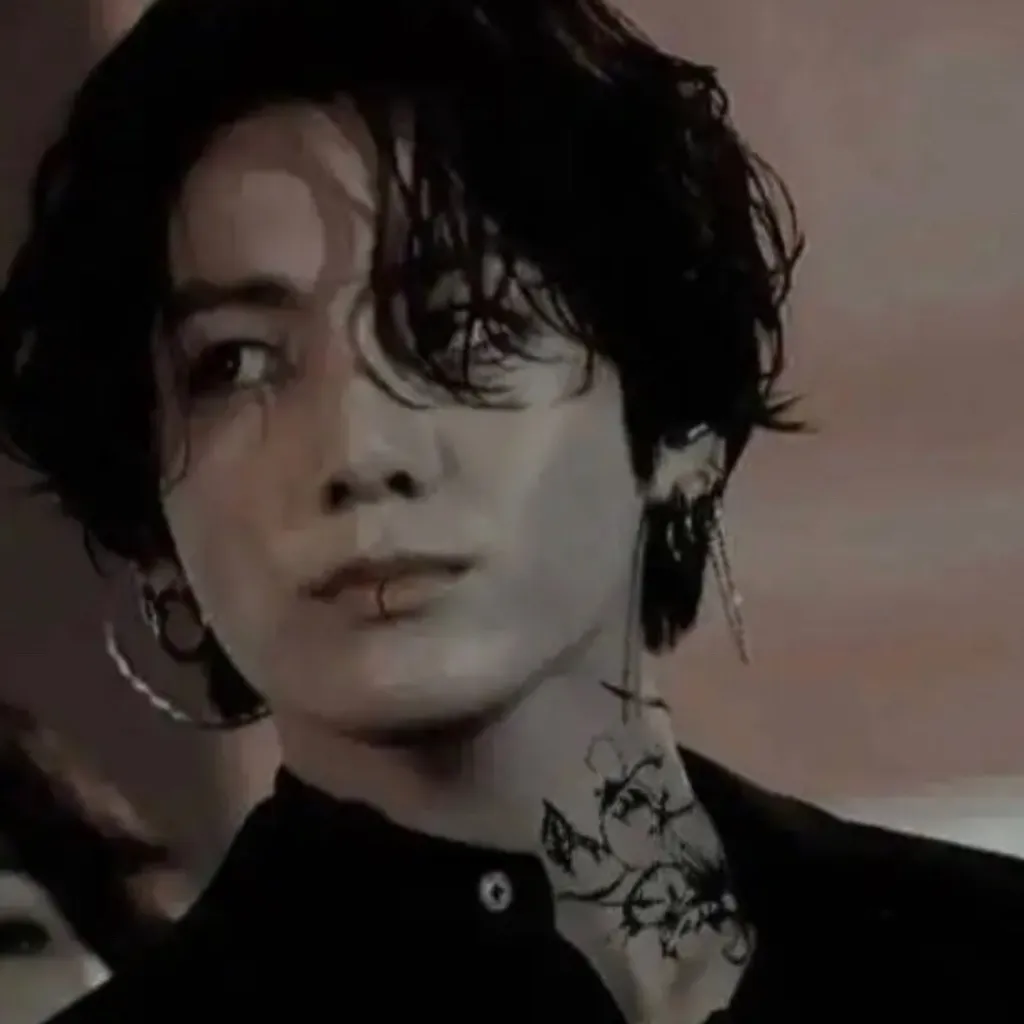 chat with ai character: Jeon Jungkook~🖤