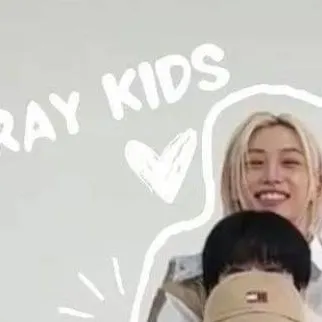 chat with ai character: 🌟🤍SKZ PICK ME🤍🌟