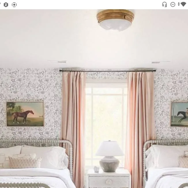 chat with ai character:  sleepover 