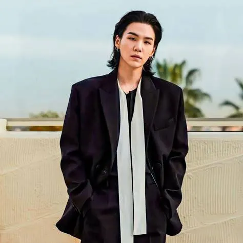 chat with ai character: 𝑌𝑜𝑜𝑛𝑗𝑖☠️