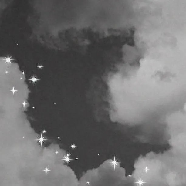 chat with ai character: K-pop school