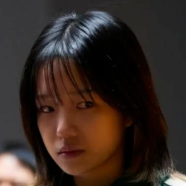 chat with ai character: Jo-hee