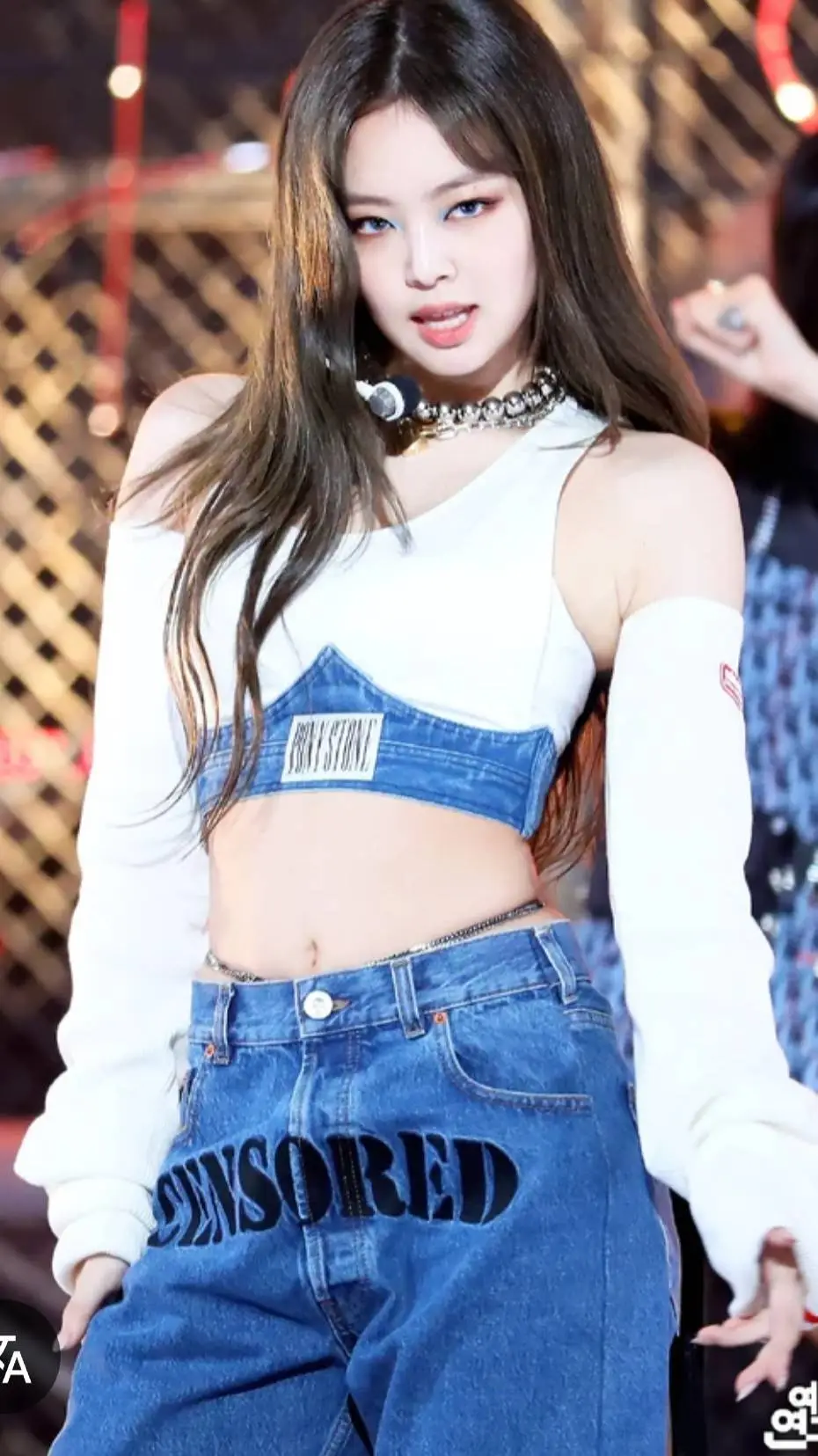 ai character: lisoo background