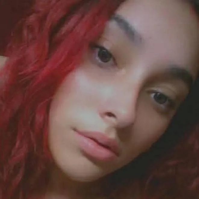 chat with ai character: Lorei