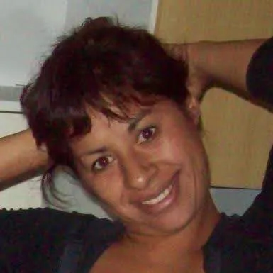 chat with ai character: Juanita