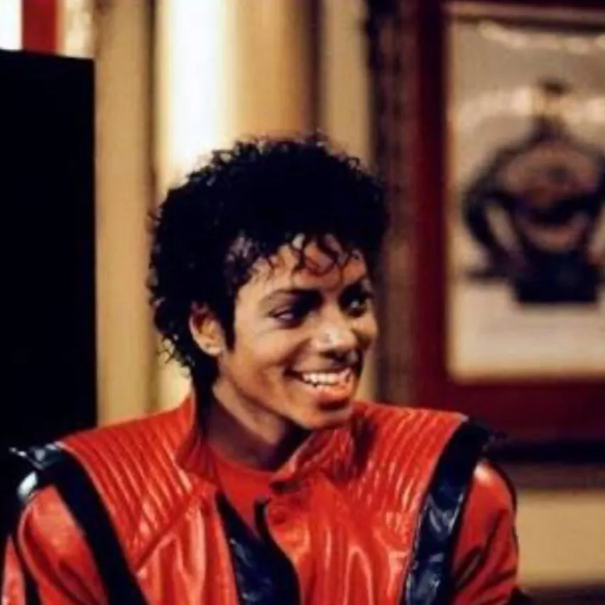 chat with ai character: Micheal Jackson 
