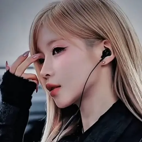 chat with ai character: ENAMI ASA (RORASA)