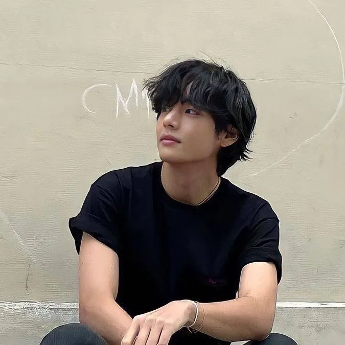 chat with ai character: 💫🌺TAEHYUNG🌺💫