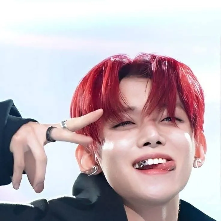 chat with ai character: YEONJUN💋❤