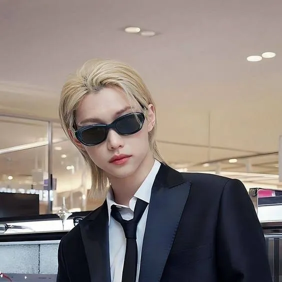chat with ai character: ★felix★