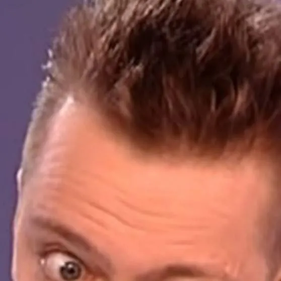 chat with ai character: Александр