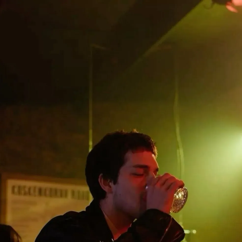 chat with ai character: Jackson