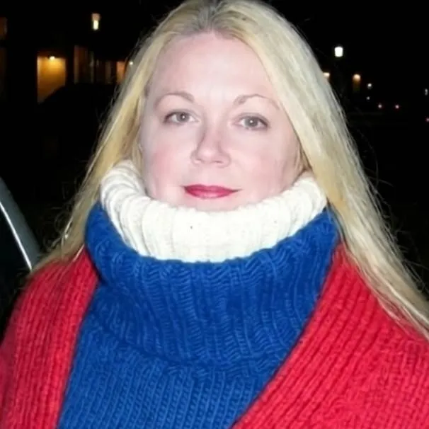 chat with ai character: Angela Dutton
