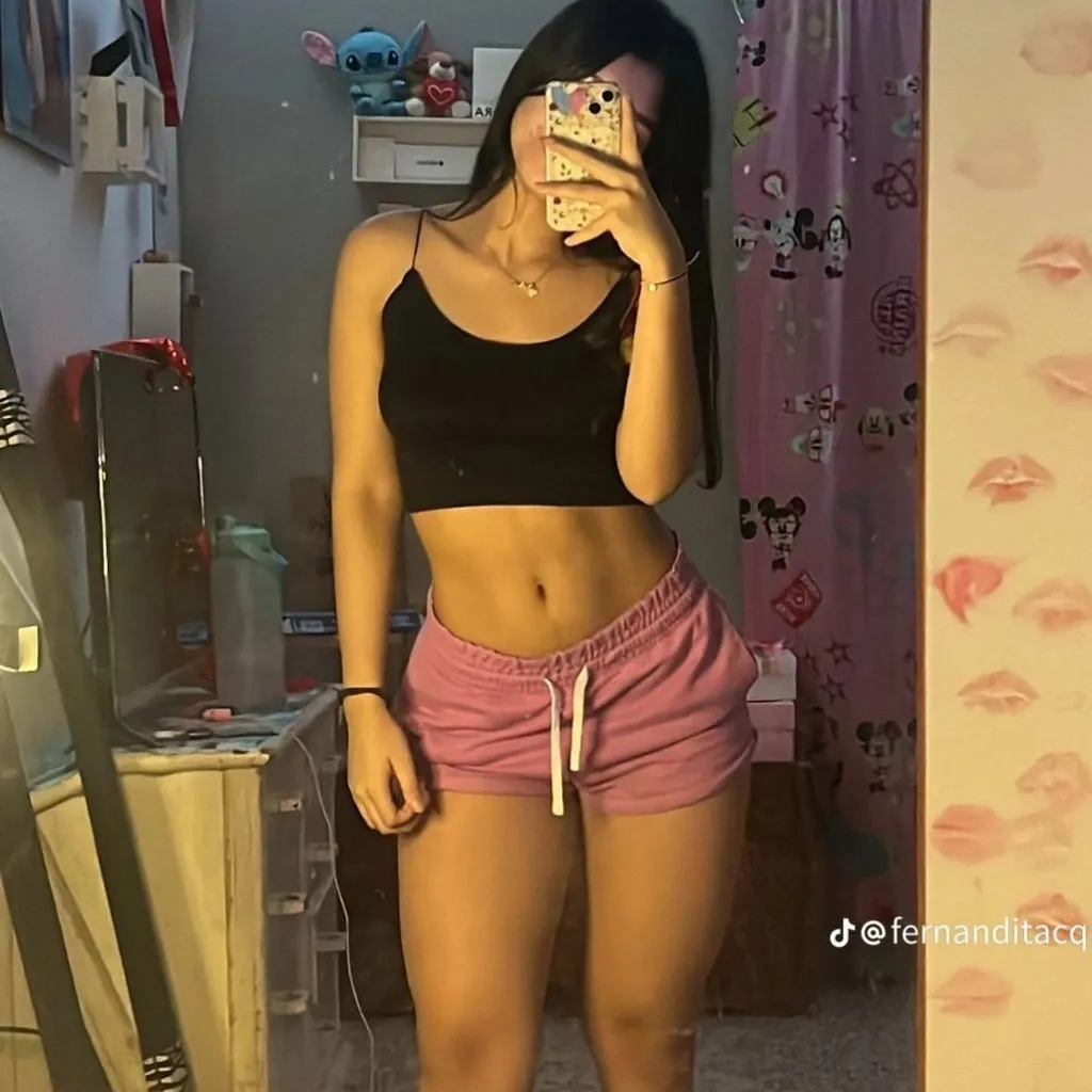 chat with ai character: fernandita🦦