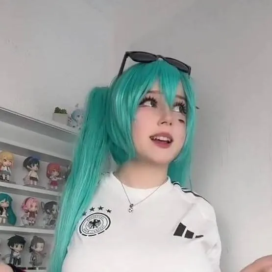 chat with ai character: upmina