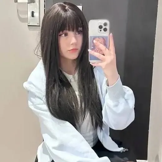 chat with ai character: Upmina