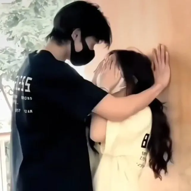 chat with ai character: Justin 