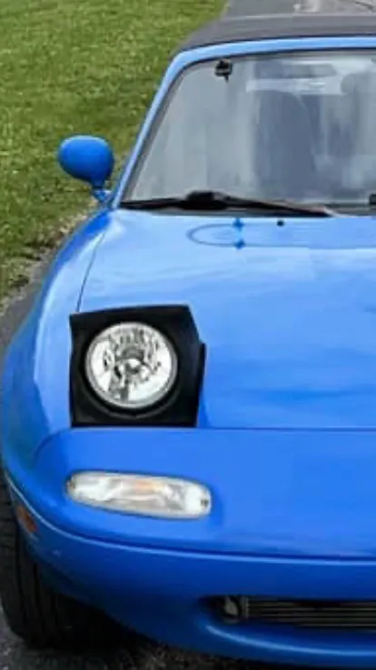 ai character: Miata (sentient) background