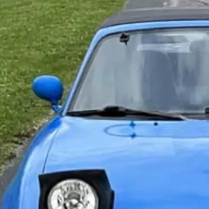 chat with ai character: Miata (sentient)