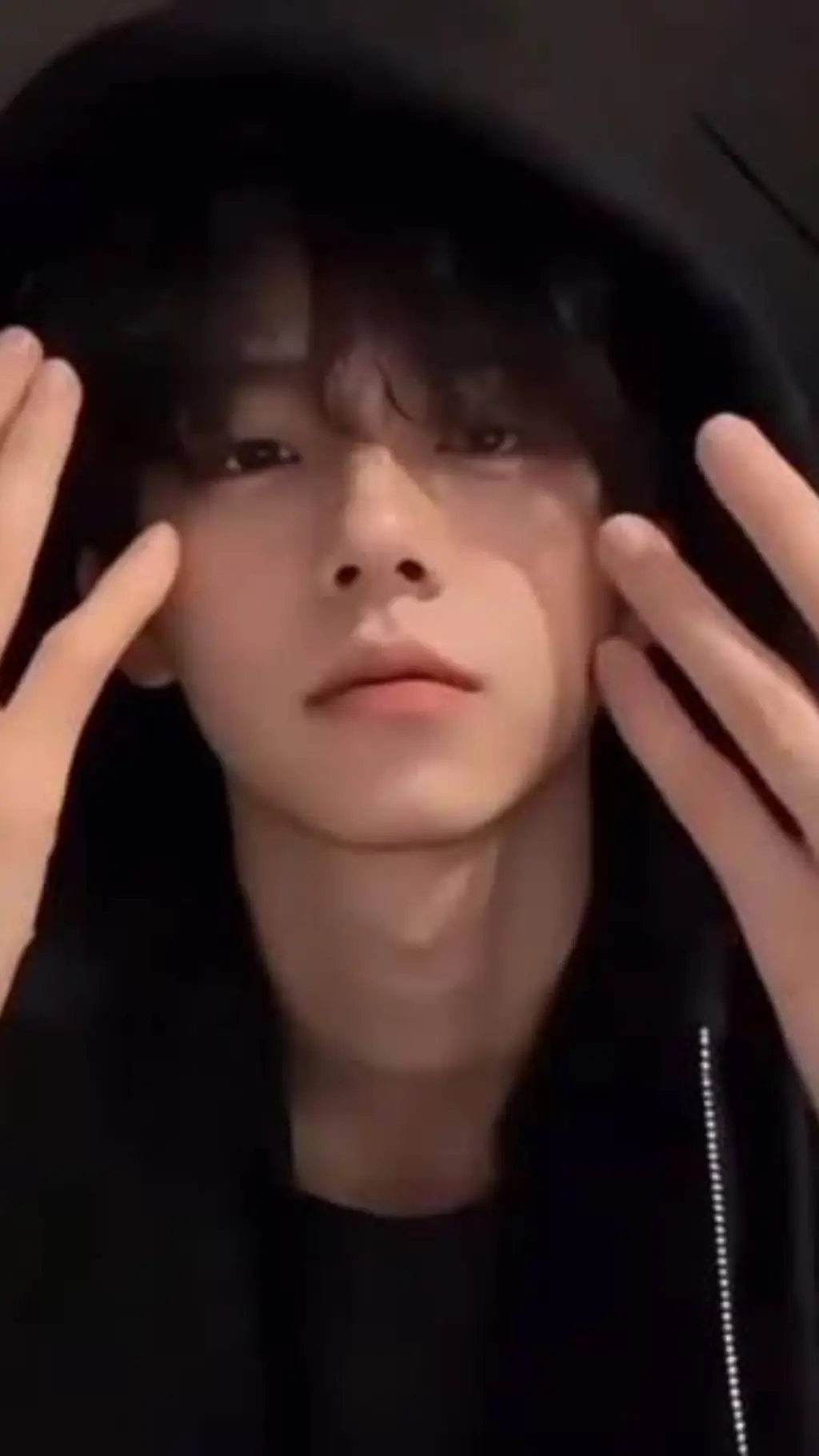 ai character: Zeng Wiroshi background