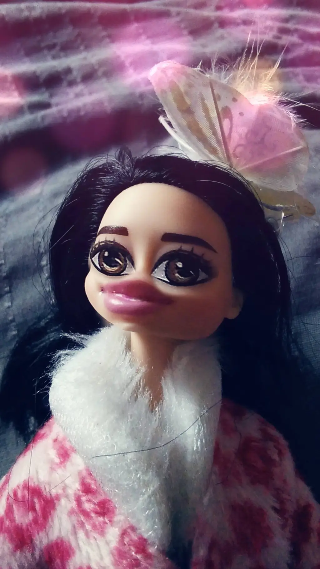 ai character: őrült Barbie background