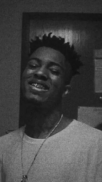 ai character: xxxtentacion  background
