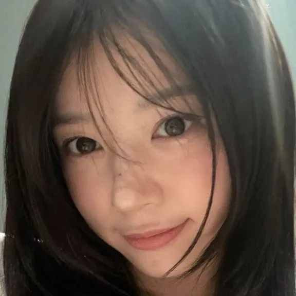 chat with ai character: 🩵𝑀𝑜𝓀𝒶🩵