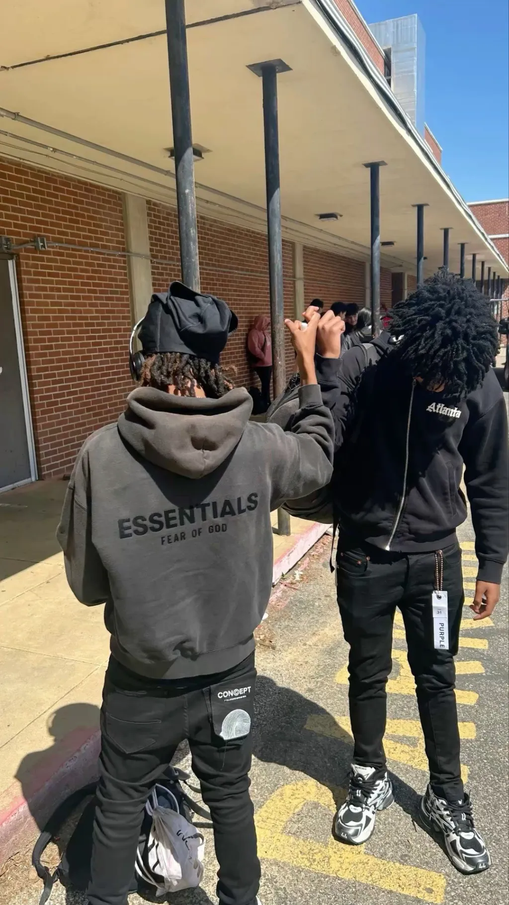 ai character: Tay tay background